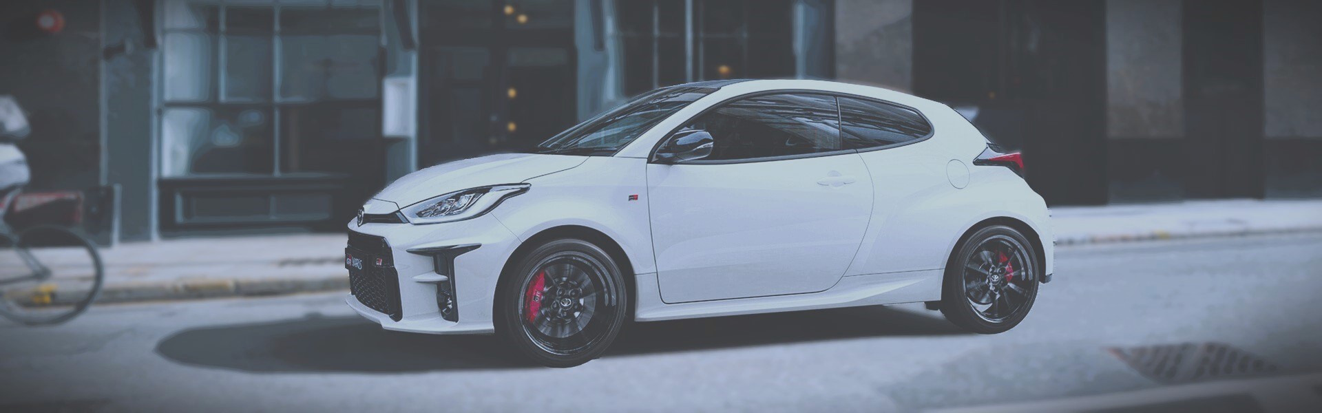 Yaris Portada Traslucida 80